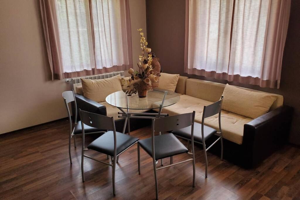 Двете Къщи В Планината Vila Beli Osŭm Exterior foto
