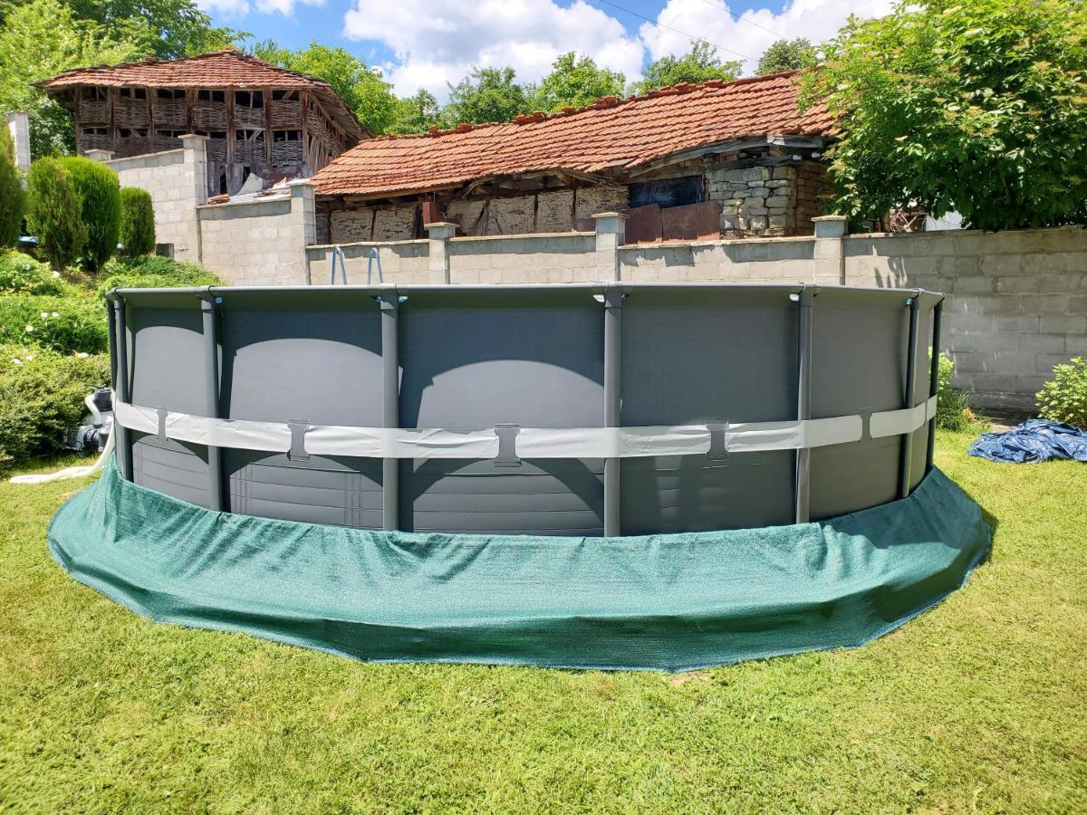 Двете Къщи В Планината Vila Beli Osŭm Exterior foto